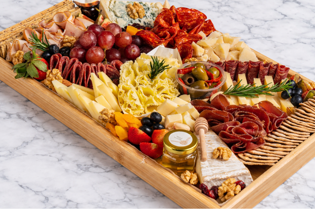 The Social Classic Box For 6-8