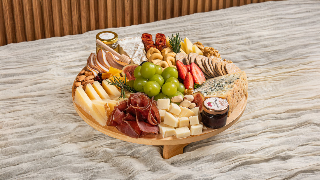 The Social Luxe Box For 2-4